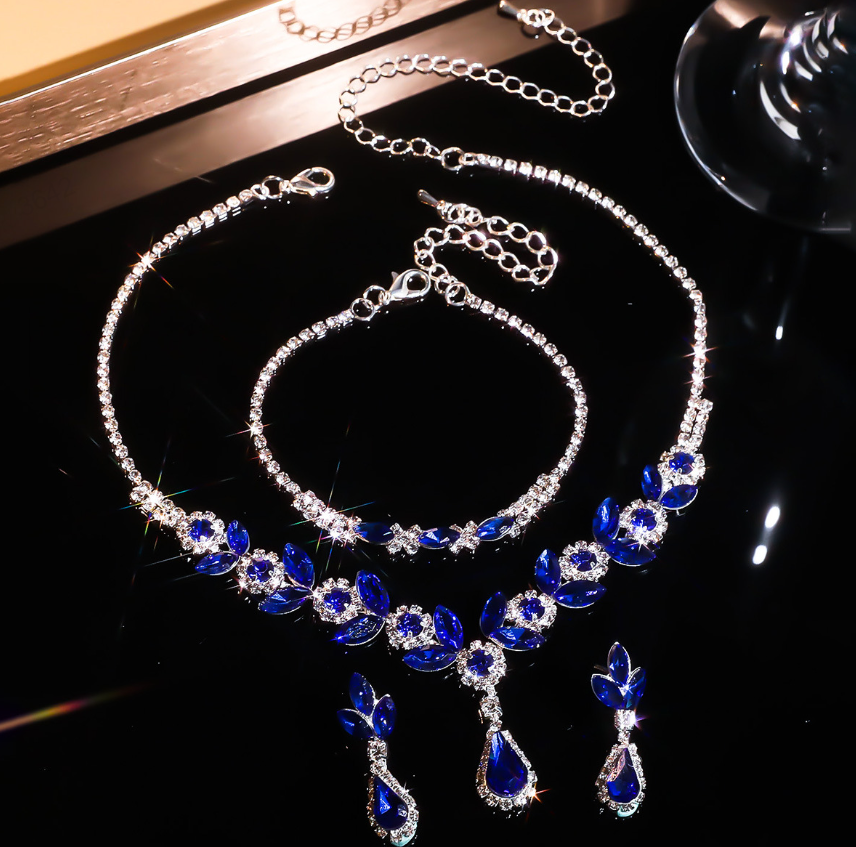 💎Elegante set di collane e orecchini con fiori e perle d'acqua in 2 pezzi💕