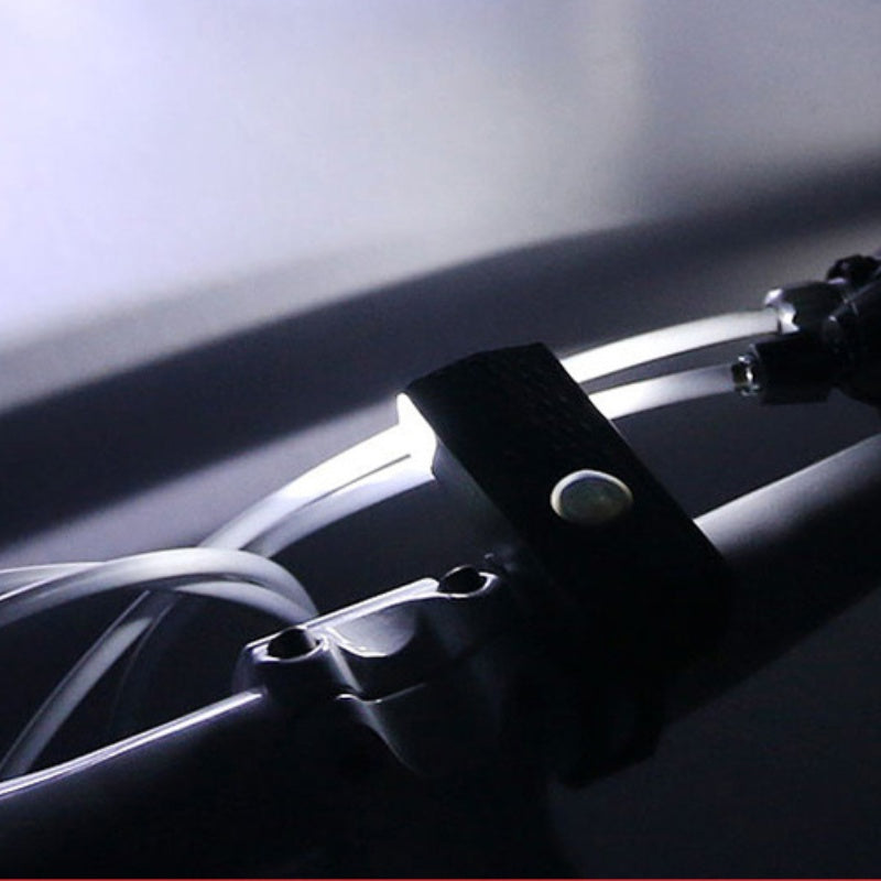 Luce anteriore per bicicletta impermeabile e ricaricabile con clip 